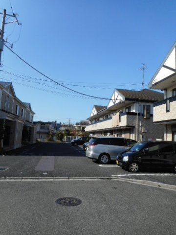 サン・モールⅢの駐車場