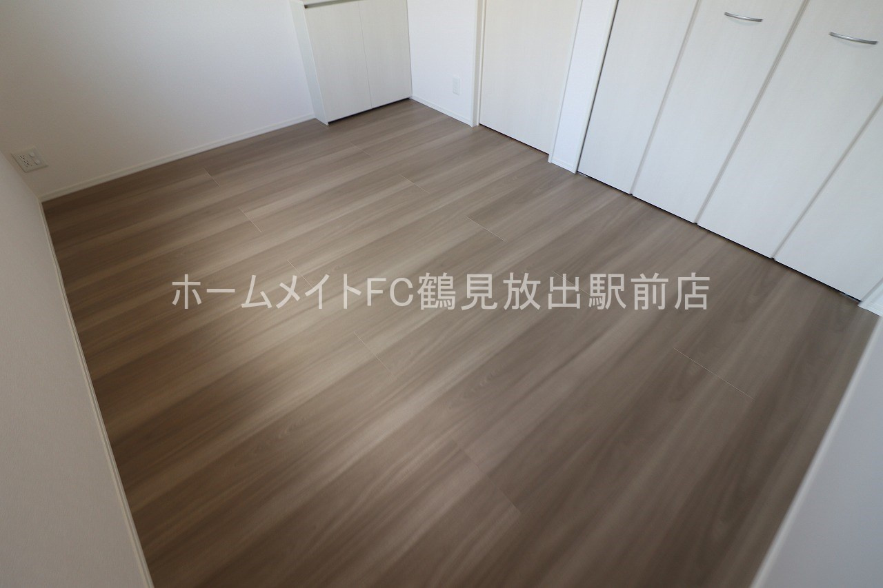 大阪市鶴見区今津北１丁目のアパートの洋室