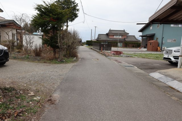 常盤須沼　中古戸建の前面道路含む現地写真