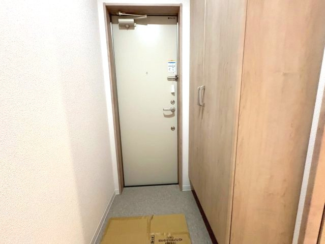 エレガンス藤井寺の玄関