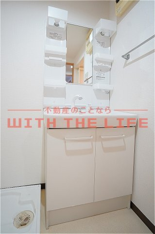ルネスラシェーズ【10.000円キャッシュバック対象物件】の洗面所|コンパクトで使いやすい洗面所