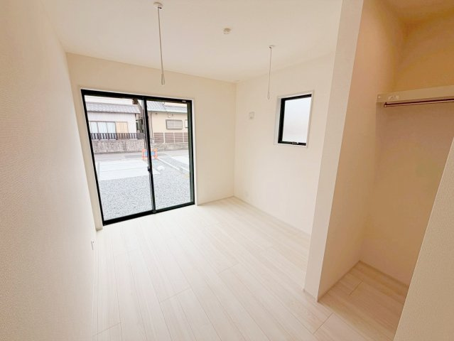 吉田町住吉11期　新築戸建の洋室
