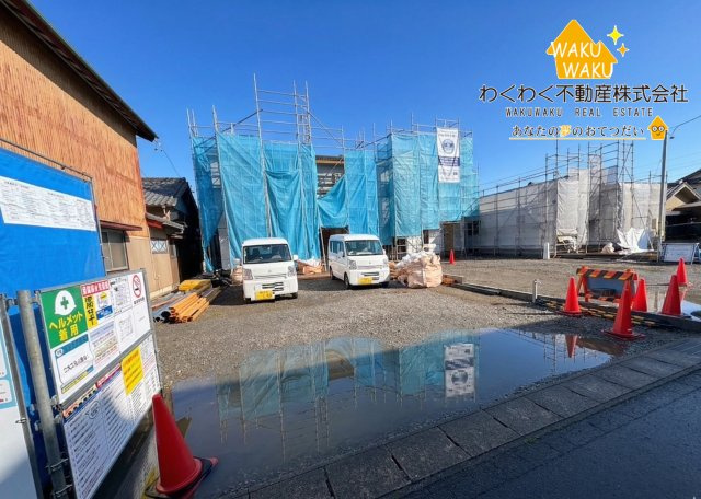 吉田町住吉11期　新築戸建の前面道路含む現地写真|1号棟写真（左から1・2・3号棟）2026.3.31撮影