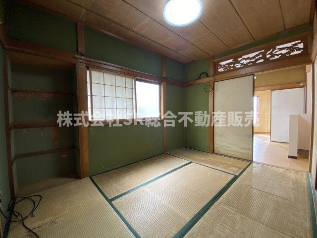 永和1丁目中古テラスハウスの和室|落ち着いた雰囲気の和室です