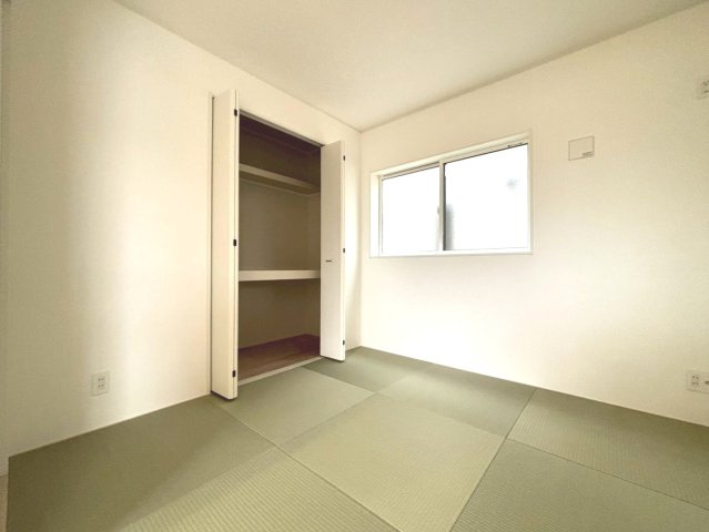 【商談中】クワイエ　岐阜市西中島第7　全2区画分譲の和室|一室あると便利な和室は、来客時はもちろん、お子様のお昼寝や遊び場、寝室としてもご利用いただけます。
日本の良き文化を引き継ぐ、色々な用途で使える、癒しの空間です。