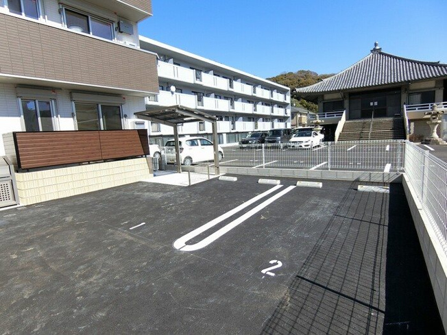 【駐車場】ティアレ