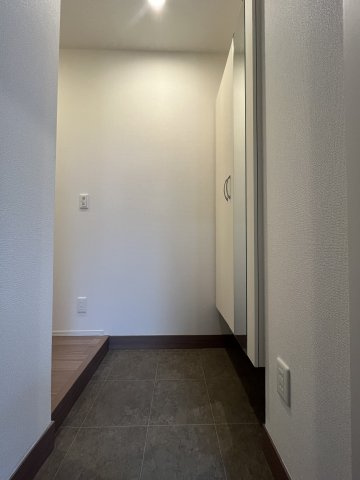 【玄関】ティアレ
