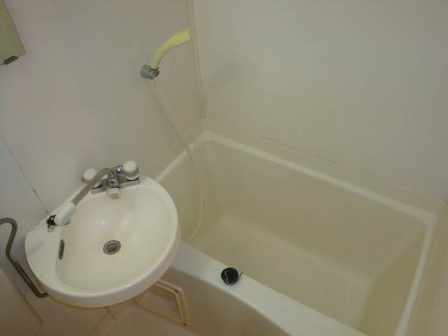 フォセット宝塚の浴室