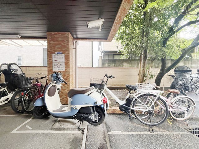  | 南雪ヶ谷ハイデンス | バイク置き場