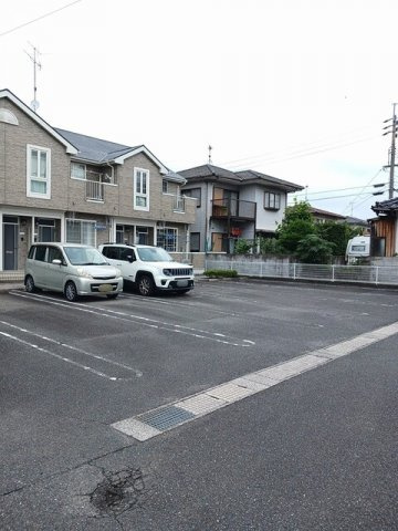 グリーン　ゲイブルズ　Ⅲ番館の駐車場