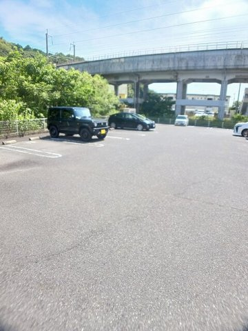 メゾン・アムール　Ｂの駐車場