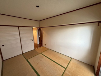 【和室】 | 陵南住宅２号棟 | ☆和室ございます☆畳表替・襖貼替☆一息つく時の癒しの空間や客間にも使えますね♪
