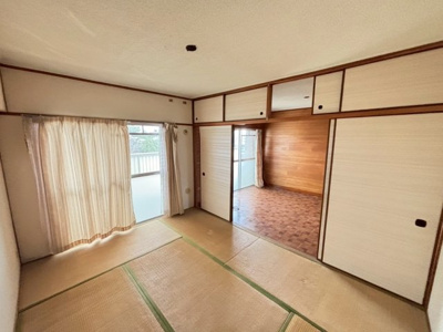 【和室】 | 陵南住宅２号棟 | セブンイレブンまで徒歩１３分ですので、ちょっとしたお買い物にも便利ですね