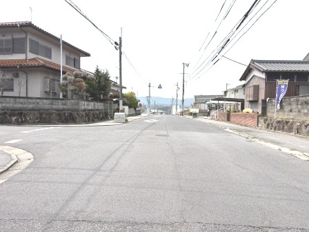 【前面道路含む現地写真】の画像