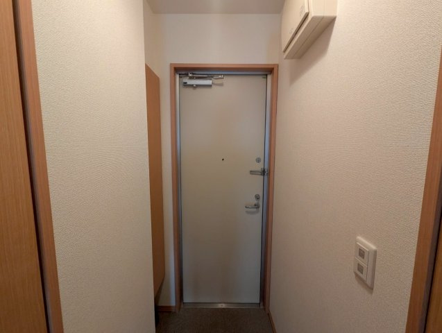 サンシャリテ西緑丘の玄関