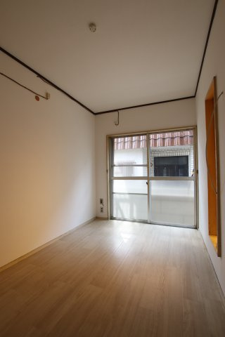 【洋室】 | 河内長野市木戸貸家