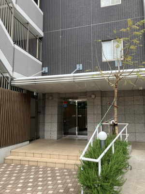 【エントランス】 | アヴェニーユ壱番館