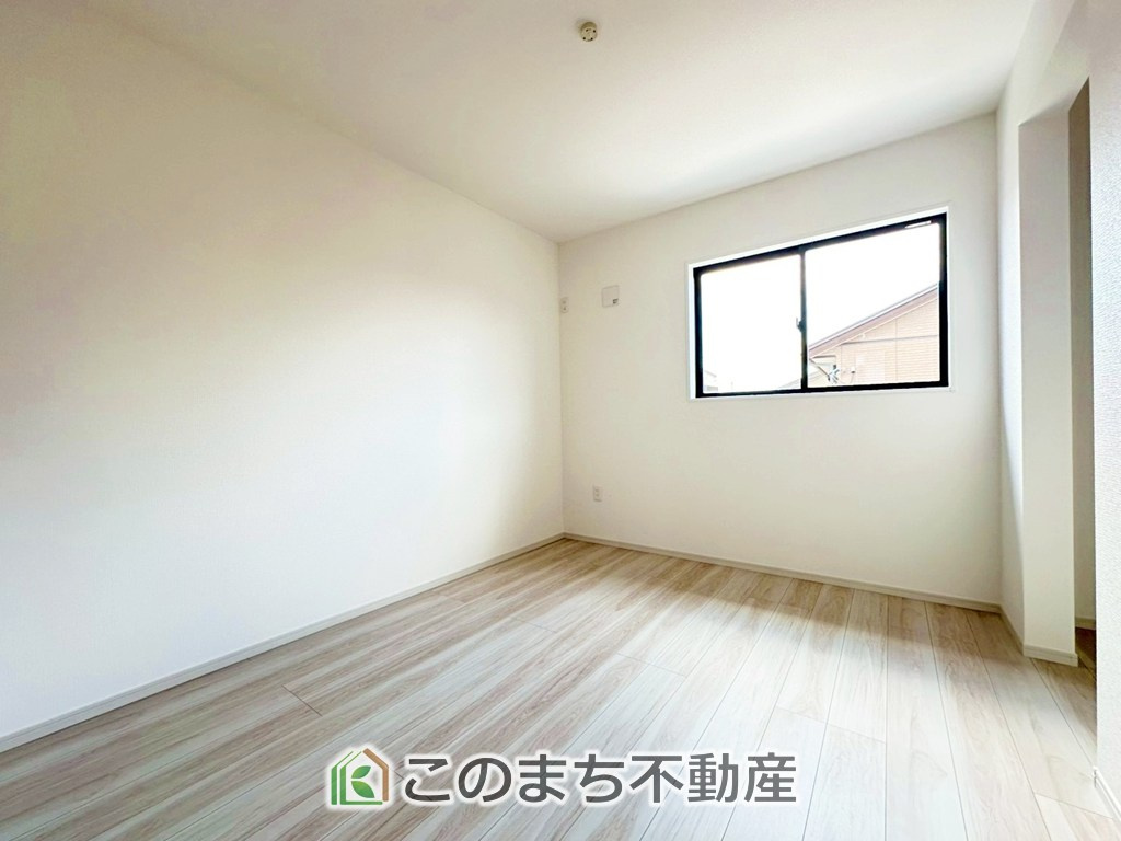 リガーレ宇都宮市一ノ沢町3期の洋室