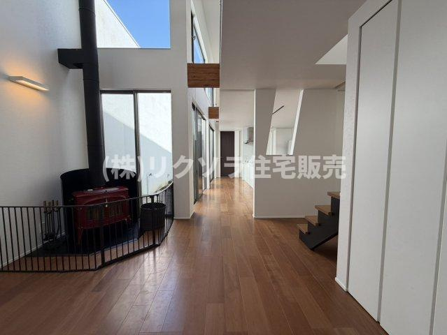 東船橋2丁目　中古一戸建てのダイニング|LDK24.5帖
■物件内覧・資金計画相談・住宅ローン相談、リフォーム相談、お問合せ受付中■
※当日・翌日のご内覧、ご相談はお電話でのお問合せがスムーズです！