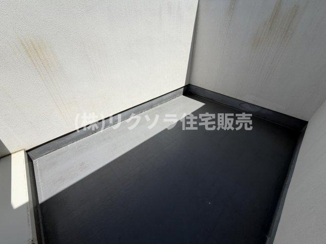 東船橋2丁目　中古一戸建てのバルコニー|■物件内覧・資金計画相談・住宅ローン相談、リフォーム相談、お問合せ受付中■
※当日・翌日のご内覧、ご相談はお電話でのお問合せがスムーズです！