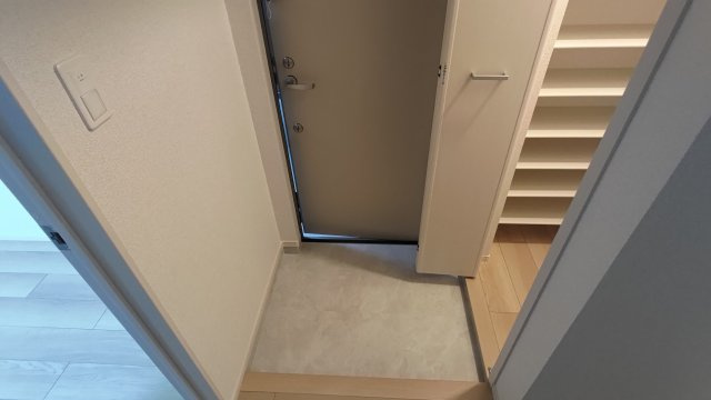 パストラーレ高槻の玄関