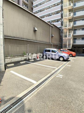 新深江池田マンション の駐車場