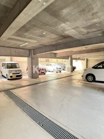 新深江池田マンション の駐車場