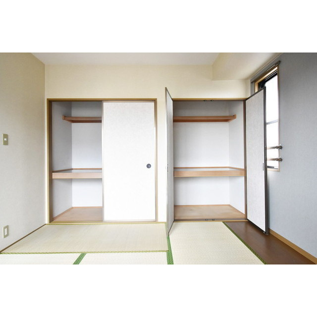 パークヒル西町の収納|大きなものも収納できそうです