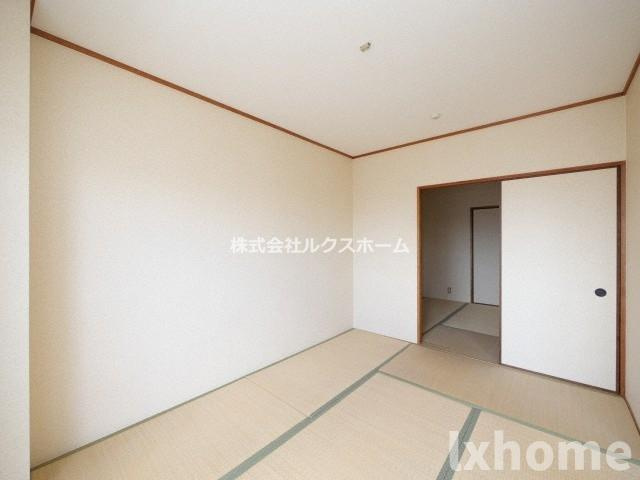 ピアハイツ幸の和室|明るい和室です