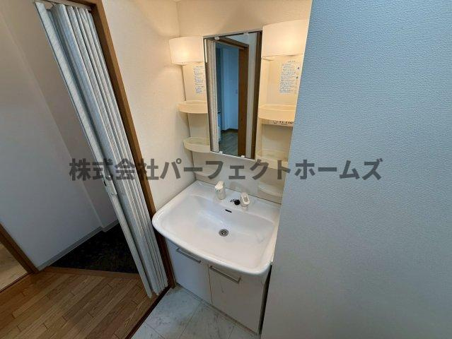 グレートヒルズの独立洗面台|独立洗面化粧台が付いています