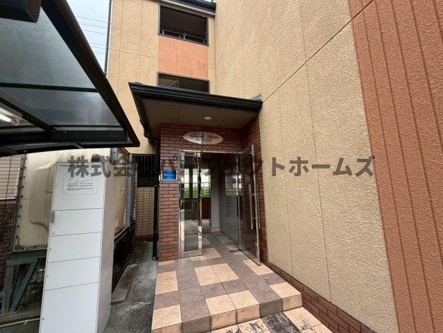 グレートヒルズのエントランス|清潔なエントランスです