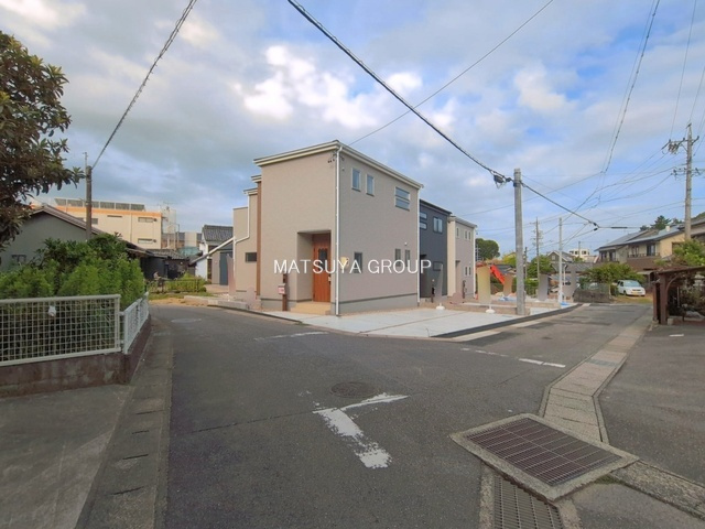【前面道路含む現地写真】の画像