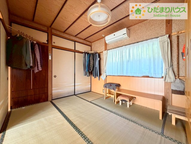 日立市相田町３丁目　中古戸建の和室|北側に位置する和室は、直射日光を避けた落ち着いた空間。
ゆったりとくつろげる一室です。