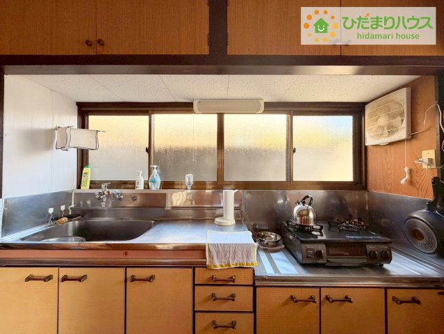 日立市相田町３丁目　中古戸建のキッチン|お料理に集中したい方向けの独立キッチン！