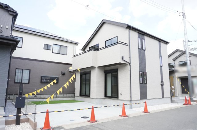草加市清門3丁目 新築分譲住宅 全3棟 B号棟の外観