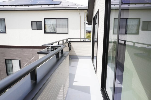草加市清門3丁目 新築分譲住宅 全3棟 B号棟のバルコニー