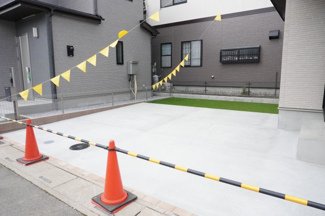草加市清門3丁目 新築分譲住宅 全3棟 B号棟の駐車場