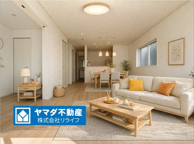 クワイエ　岐阜市菅生第5　全2区画分譲の居間・リビング|フローリング材は木目調でナチュラルな美しさ。様々な傷やクラックの発生を大幅に抑える特殊加工済みです。
床材に受ける様々な傷や、温度・湿度変化によるクラックの発生を大幅に抑える特殊加工を施工済み。