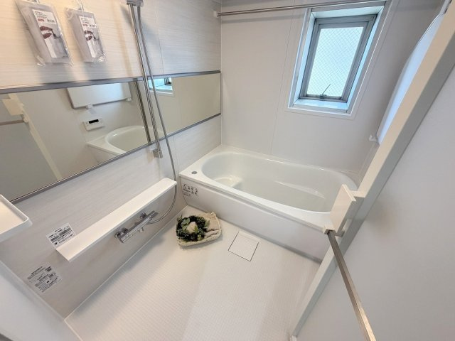 パークフィールドみさとテラ・ウエスト2街区2号館の浴室|浴室乾燥機付きなので雨の日も快適お洗濯