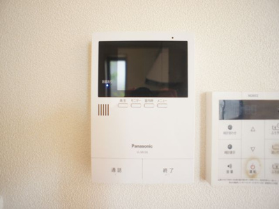 【セキュリティ】 | Ｌｅ Ｌｉｅｎ (ル リアン）Ⅲ | 訪問者の確認ができるTVドアホン付きです♪