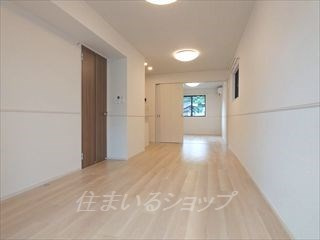 広島市安佐北区上深川町のアパートの居間・リビング