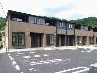 広島市安佐北区上深川町のアパートの外観