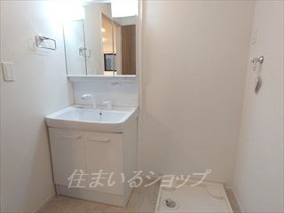 広島市安佐北区上深川町のアパートの洗面所