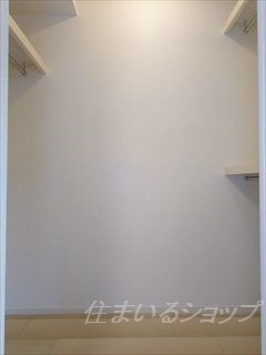 広島市安佐北区上深川町のアパートの収納|ウォークインクローゼット