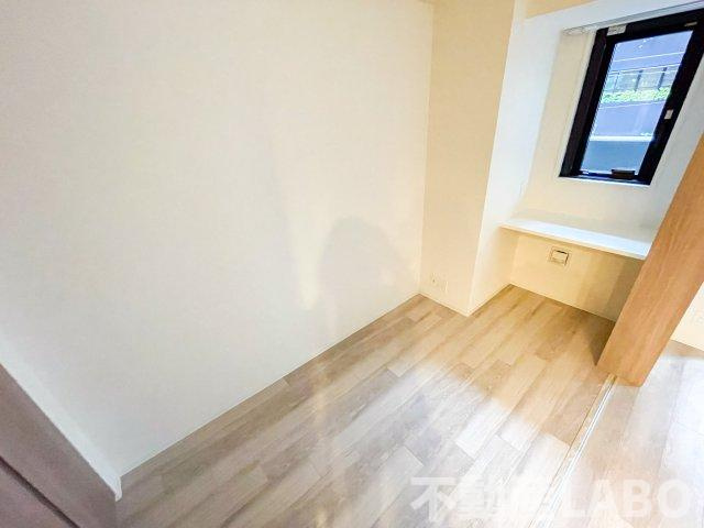 コンフォリア・リヴ博労町一丁目Qの洋室