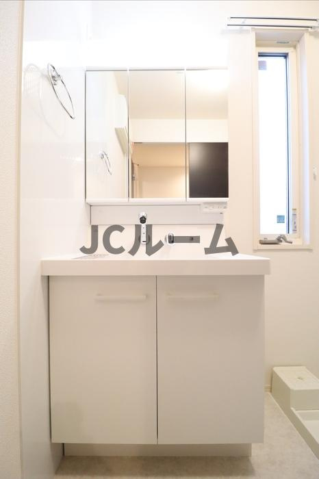 東城テラスFの洗面所