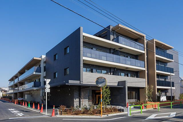 ＮＩＩＹＡ平和台