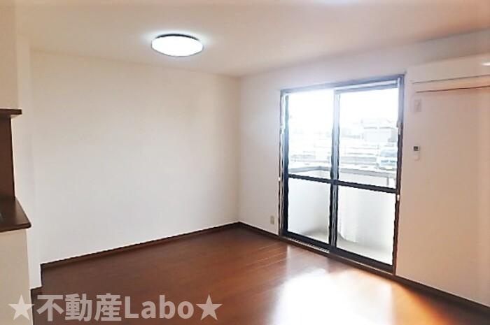 サンコート　A棟の居間・リビング