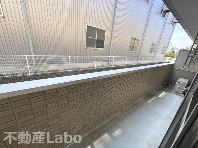 アーバンコート沖洲　二番館のバルコニー