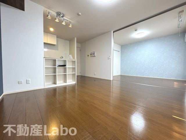 アーバンコート沖洲　二番館の洋室